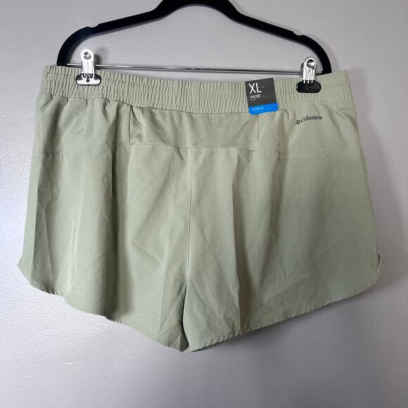 Columbia Women’s Hike/Running Shorts XL Short Green Active Fit Omni-Wick NWT $60 - Picture 2 of 6